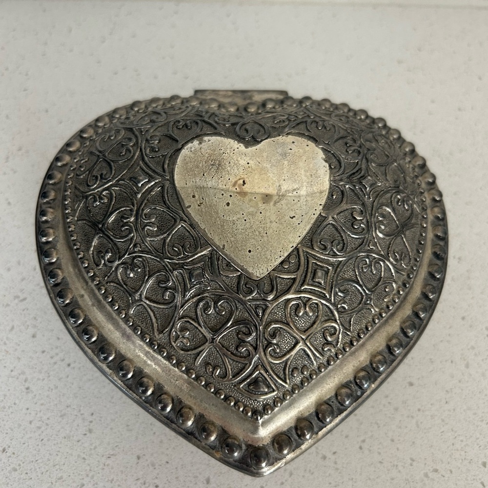 Vintage Silver Plated Heart Shaped Jewelry Trinket Box Godinger Silver Art Co 6”